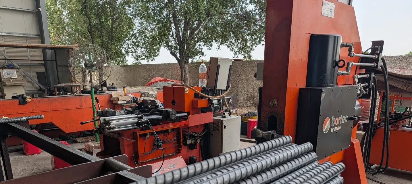 Hydraulic bar end preparation and threading machines at the Dubar factory